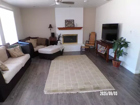 13648 Putney Rd, Poway, CA 92064 photo 2