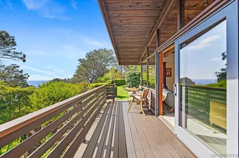 Exterior - 144 Ocean View Ave, Del Mar, CA 92014 photo 5 of 40