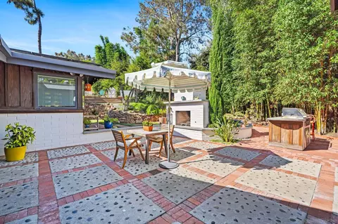 Exterior - 144 Ocean View Ave, Del Mar, CA 92014 photo 19 of 40