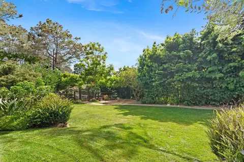 Exterior - 144 Ocean View Ave, Del Mar, CA 92014 photo 15 of 40