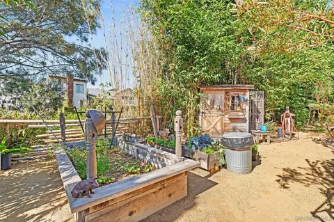 Exterior - 144 Ocean View Ave, Del Mar, CA 92014 photo 35 of 40