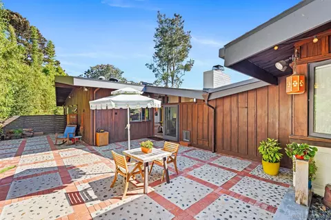 Exterior - 144 Ocean View Ave, Del Mar, CA 92014 photo 21 of 40