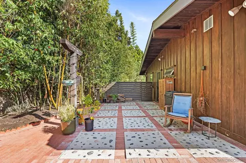Exterior - 144 Ocean View Ave, Del Mar, CA 92014 photo 26 of 40