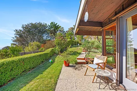 Exterior - 144 Ocean View Ave, Del Mar, CA 92014 photo 6 of 40
