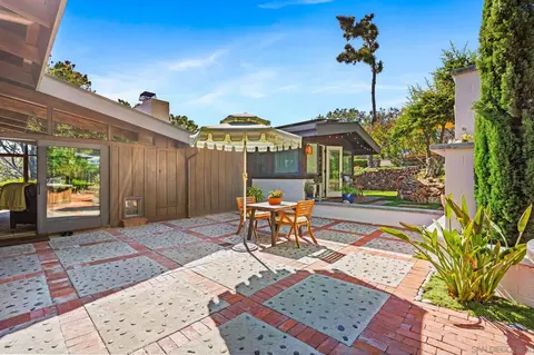 Exterior - 144 Ocean View Ave, Del Mar, CA 92014 photo 25 of 40