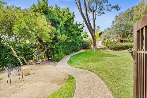 Exterior - 144 Ocean View Ave, Del Mar, CA 92014 photo 11 of 40
