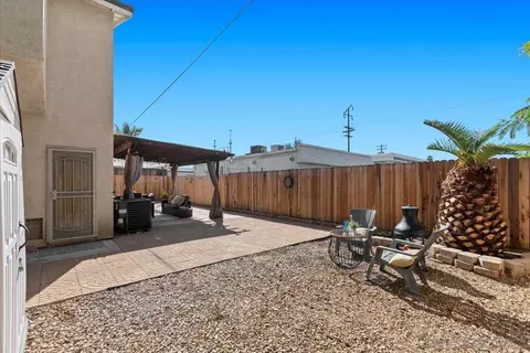 Exterior - 901 Stoneys Ln, El Cajon, CA 92021 photo 5 of 12