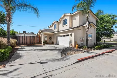 Exterior - 901 Stoneys Ln, El Cajon, CA 92021 photo 11 of 12