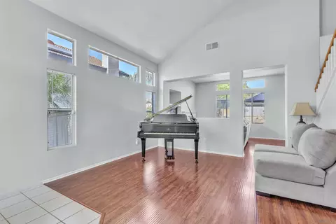 Living - 33262 Calle Langarica, Temecula, CA 92592 photo 1 of 3