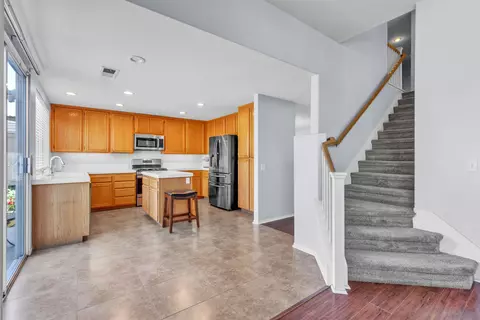 Entry Way - 33262 Calle Langarica, Temecula, CA 92592 photo 2 of 4