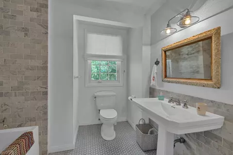 Bath - 4756 Glenside Rd, Santa Ysabel, CA 92070 photo 3 of 3