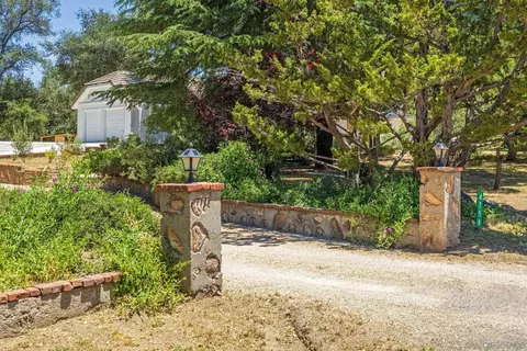 Exterior - 4756 Glenside Rd, Santa Ysabel, CA 92070 photo 3 of 23