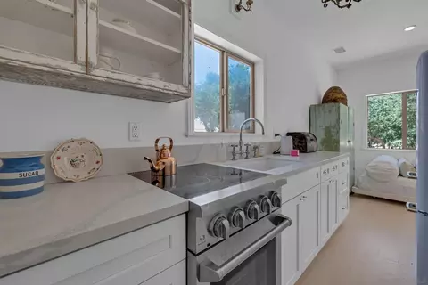 Kitchen - 4756 Glenside Rd, Santa Ysabel, CA 92070 photo 7 of 7