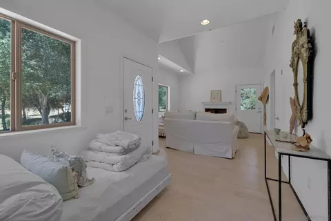 Entry Way - 4756 Glenside Rd, Santa Ysabel, CA 92070 photo 9 of 9
