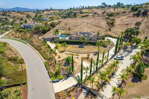View/Area - 4425 Highland Oaks St, Fallbrook, CA 92028 photo 5 of 11