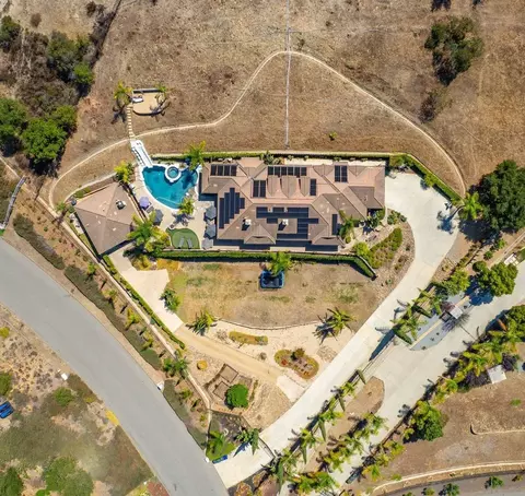 View/Area - 4425 Highland Oaks St, Fallbrook, CA 92028 photo 2 of 11