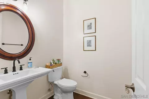 Bath - 4425 Highland Oaks St, Fallbrook, CA 92028 photo 6 of 7