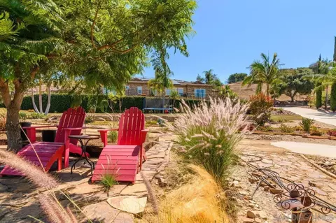 Exterior - 4425 Highland Oaks St, Fallbrook, CA 92028 photo 11 of 12