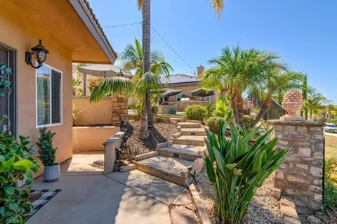 Exterior - 4425 Highland Oaks St, Fallbrook, CA 92028 photo 4 of 12
