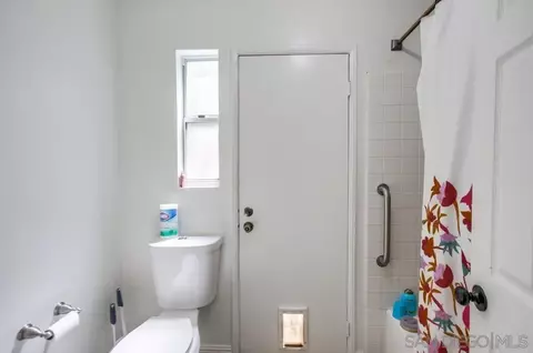 Bath - 1130 Cleo, Escondido, CA 92027 photo 6 of 6