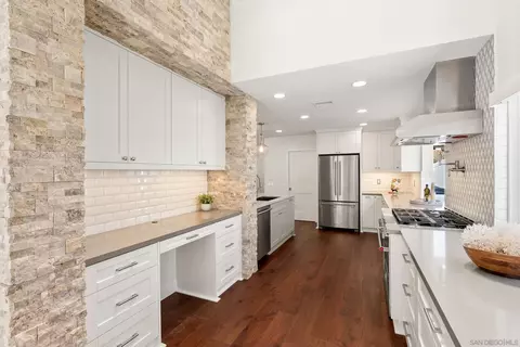 Kitchen - 1458 Clark Ct, Vista, CA 92081 photo 8 of 11