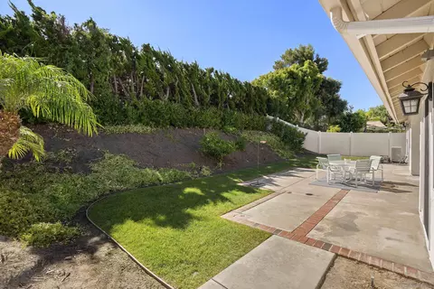 Exterior - 1458 Clark Ct, Vista, CA 92081 photo 7 of 11