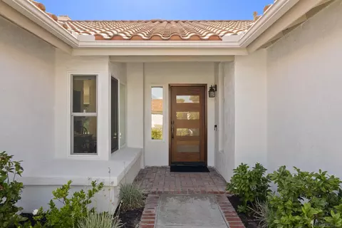 Entry Way - 1458 Clark Ct, Vista, CA 92081 photo 1 of 3