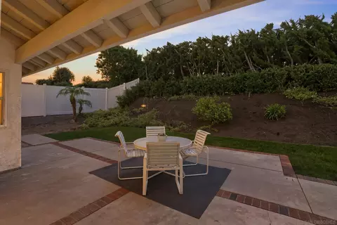 Exterior - 1458 Clark Ct, Vista, CA 92081 photo 5 of 11
