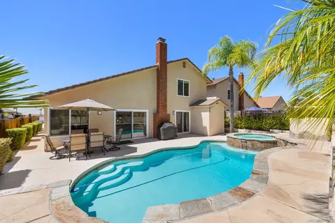 7411 Stoneview Ct, San Diego, CA 92119