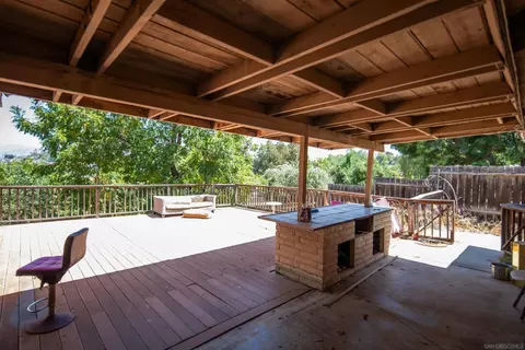 9103 Paradise Park Dr, Lakeside, CA 92040 photo 2