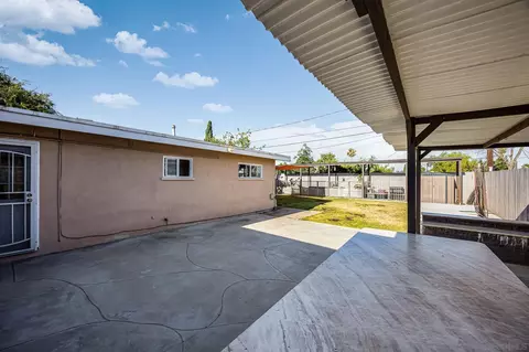 Exterior - 576 Jeffree St, El Cajon, CA 92020 photo 5 of 8