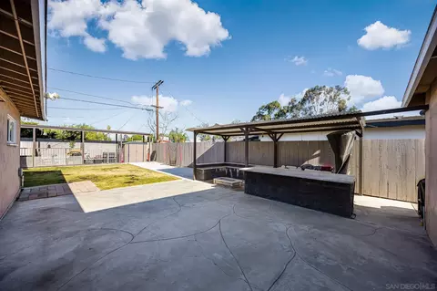 Exterior - 576 Jeffree St, El Cajon, CA 92020 photo 4 of 8