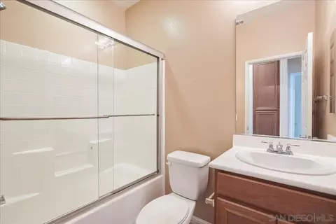 Bath - 1050 Iron Wheel St, Santee, CA 92071 photo 4 of 4