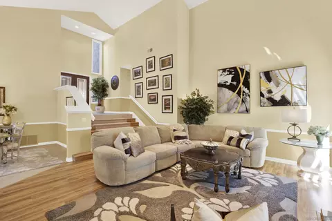 Living - 17233 Cuvee Ct, Poway, CA 92064 photo 3 of 7