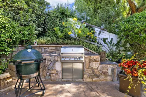 Exterior - 17233 Cuvee Ct, Poway, CA 92064 photo 7 of 9