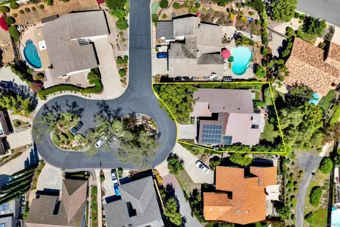 View/Area - 17233 Cuvee Ct, Poway, CA 92064 photo 3 of 4