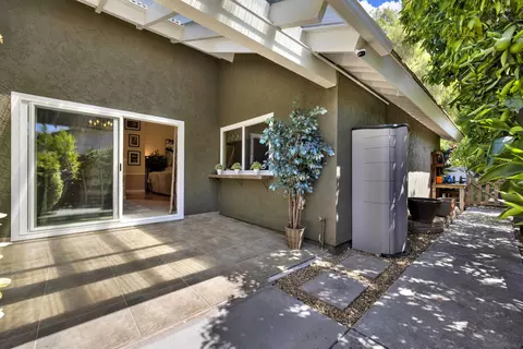 Exterior - 17233 Cuvee Ct, Poway, CA 92064 photo 2 of 9