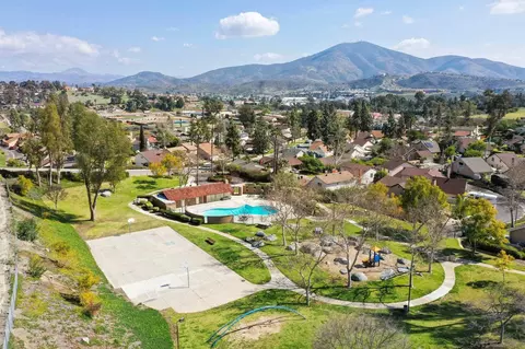 2327 Rosal Ln, Spring Valley, CA 91977 photo 22