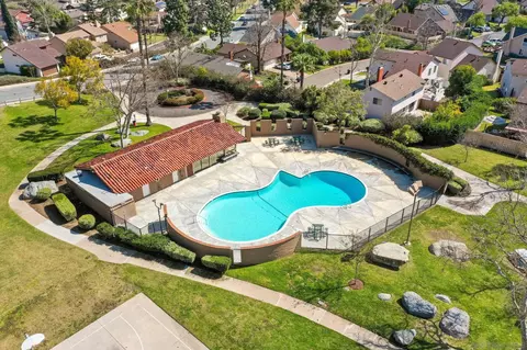 2327 Rosal Ln, Spring Valley, CA 91977 photo 21