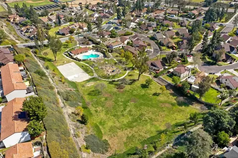 2327 Rosal Ln, Spring Valley, CA 91977 photo 23