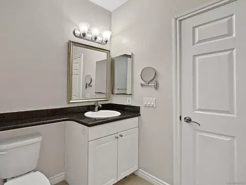 Bath - 4155 Executive Dr #E109, La Jolla, CA 92037 photo 1 of 4