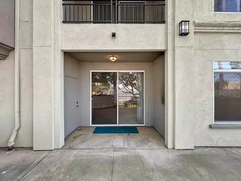 Exterior - 4155 Executive Dr #E109, La Jolla, CA 92037 photo 7 of 9