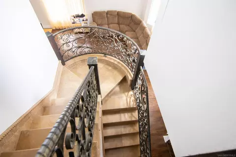 Entry Way - 1713 Cameo Dr, Vista, CA 92083 photo 2 of 4