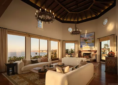 7757 Whitefield Pl, La Jolla, CA 92037