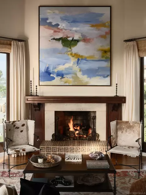 Living - 7757 Whitefield Pl, La Jolla, CA 92037 photo 4 of 12