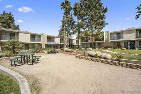 1045 Peach Ave #59, El Cajon, CA 92021