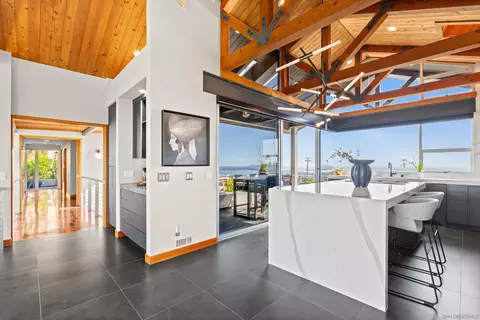 Kitchen - 5259 Pacifica Dr, San Diego, CA 92109 photo 7 of 7