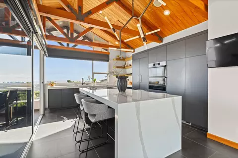 Kitchen - 5259 Pacifica Dr, San Diego, CA 92109 photo 3 of 7