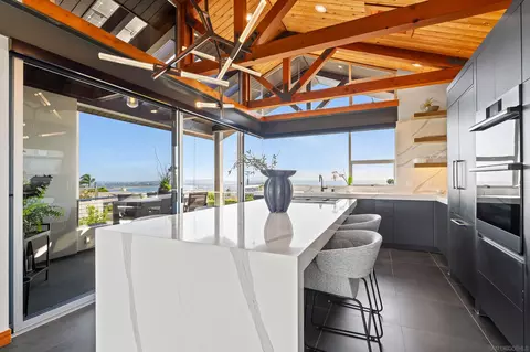 Kitchen - 5259 Pacifica Dr, San Diego, CA 92109 photo 4 of 7