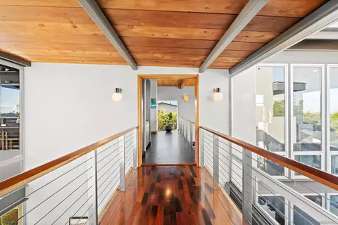 Entry Way - 5259 Pacifica Dr, San Diego, CA 92109 photo 6 of 6